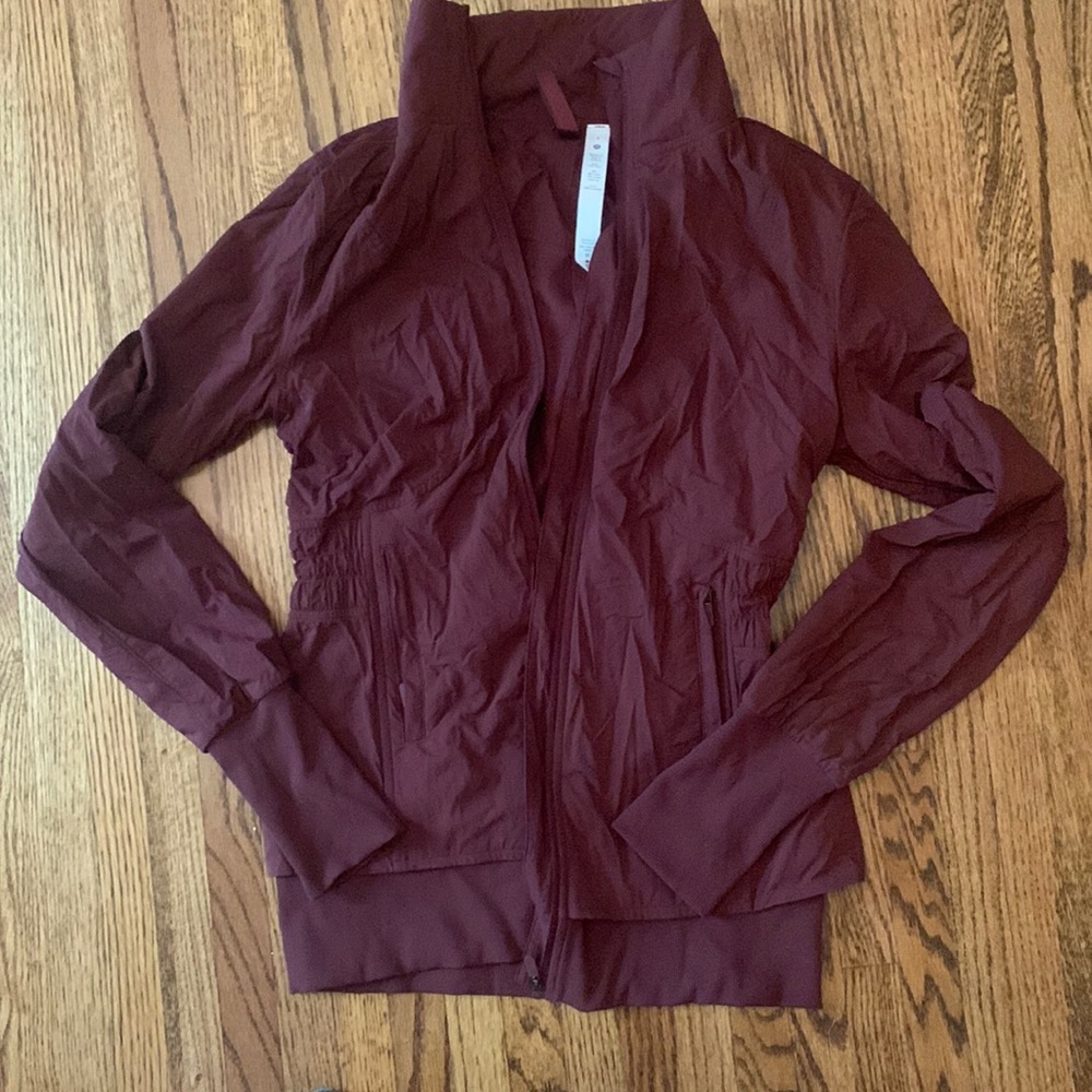 NWOT maroon lululemon double lined jacket size 4